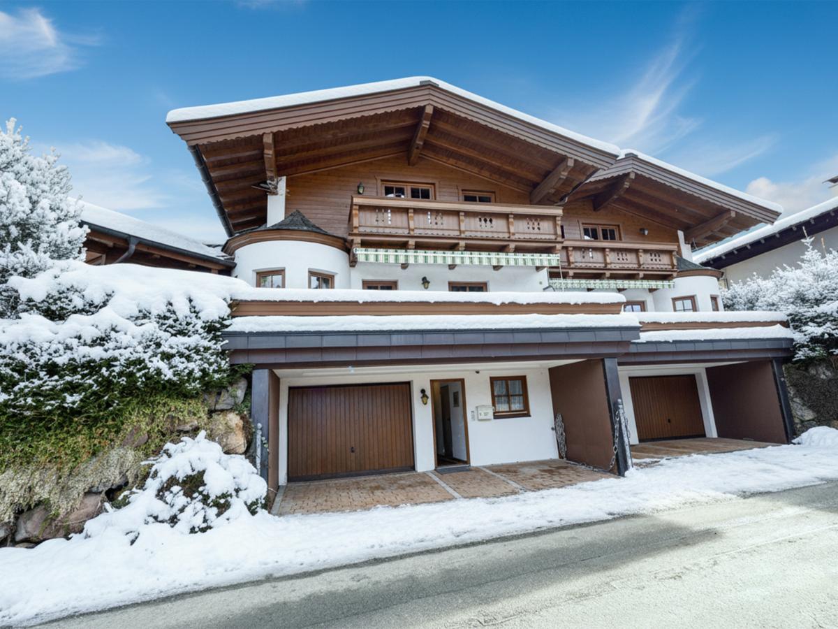 Villa photo 1