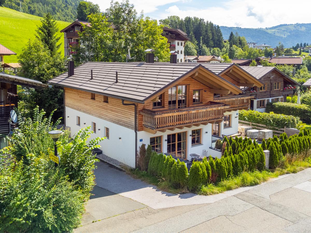 Villa photo 1