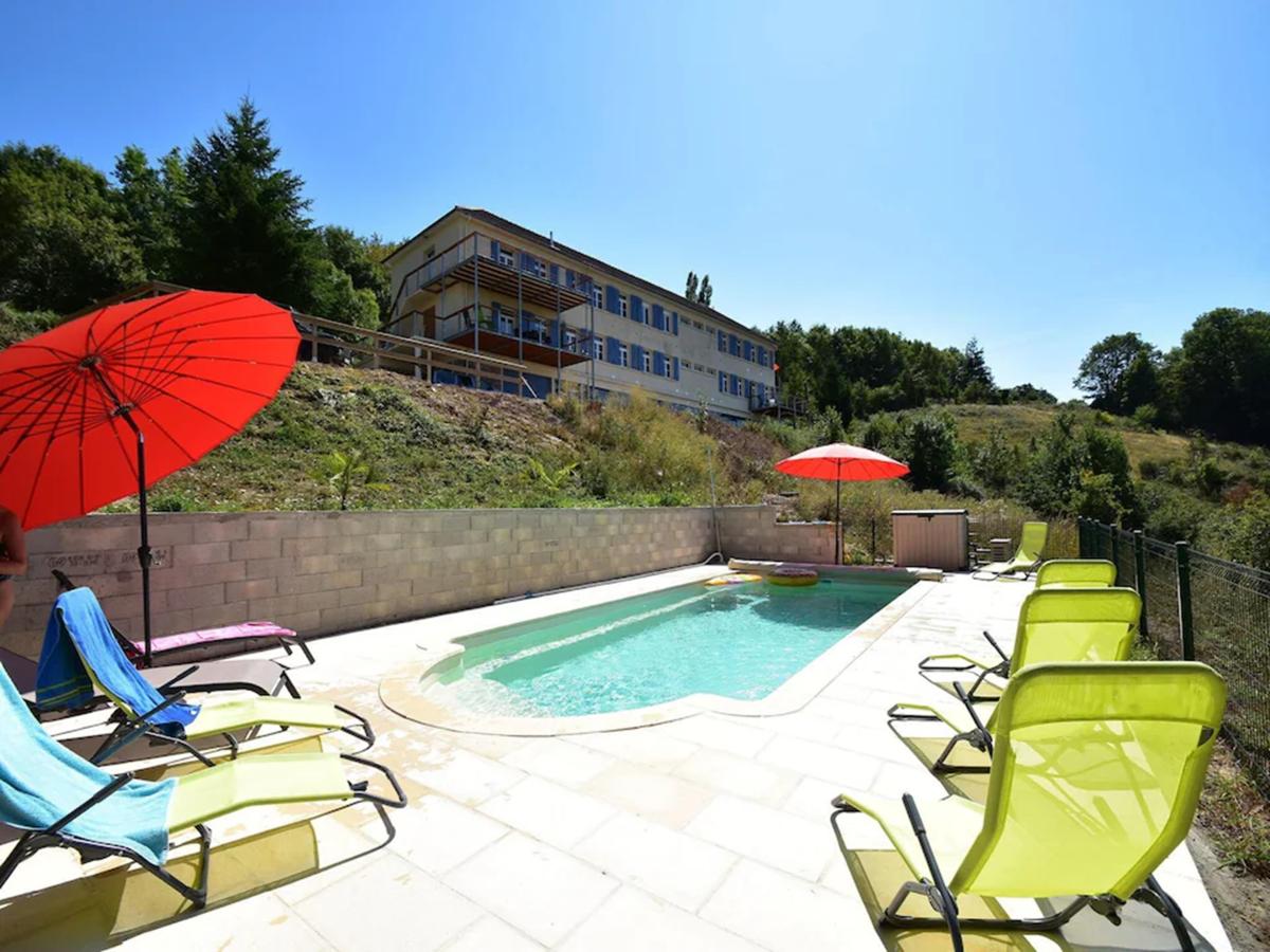 Villa photo 1