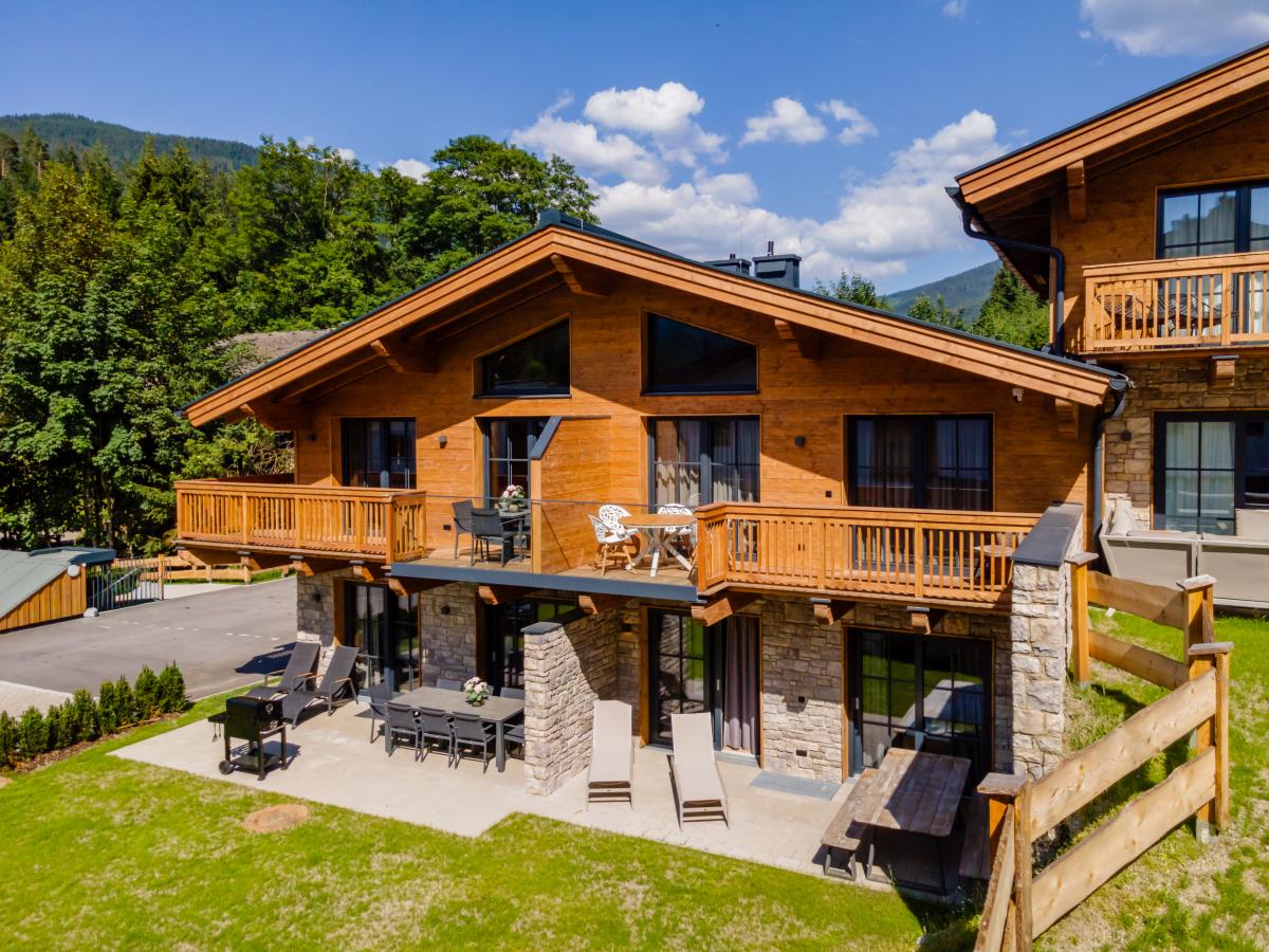 Villa photo 1