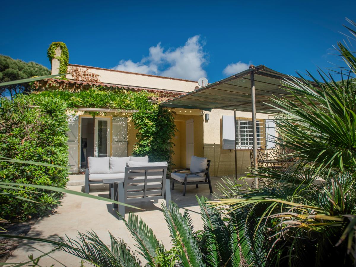 Villa photo 1
