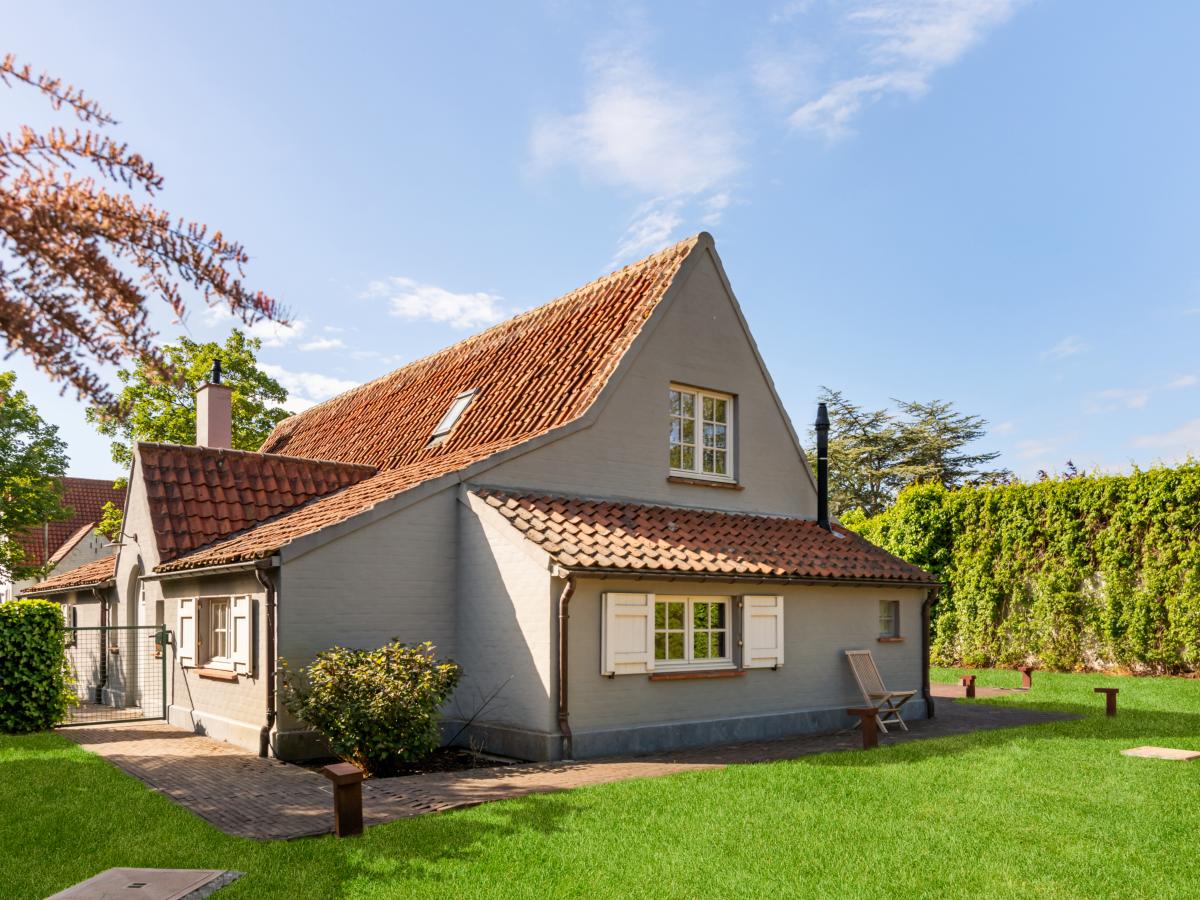 Villa photo 1
