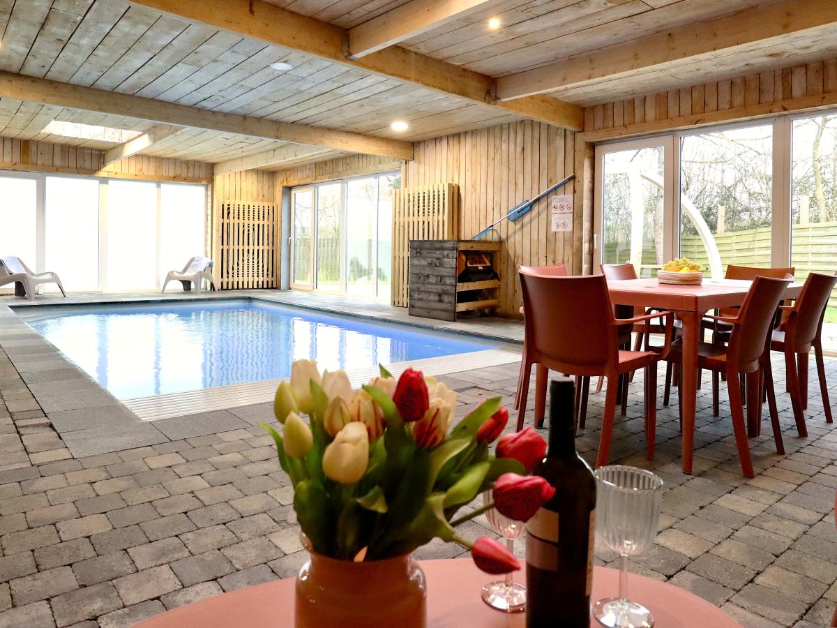 Villa photo 1