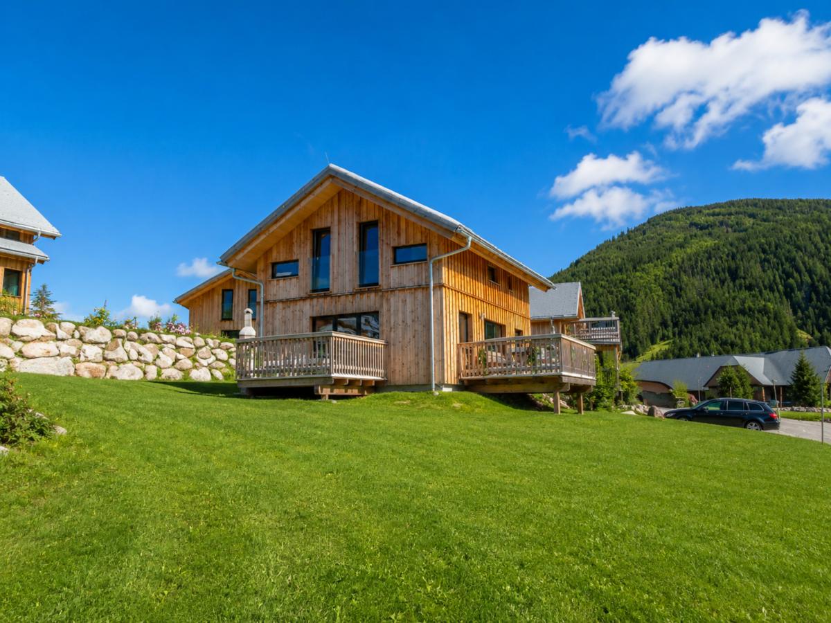 Villa photo 1