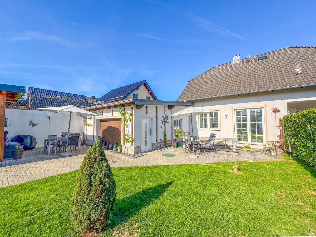 Villa photo 1