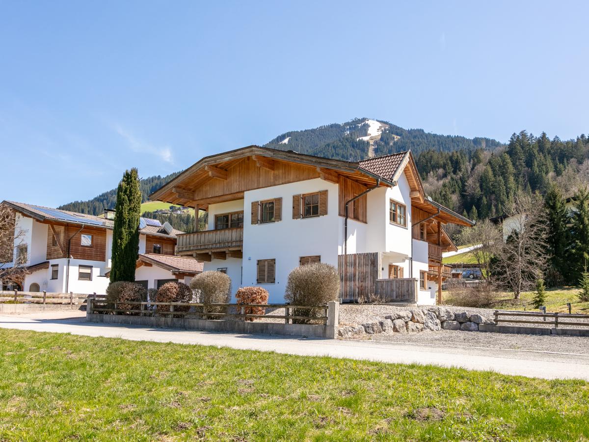 Villa photo 1