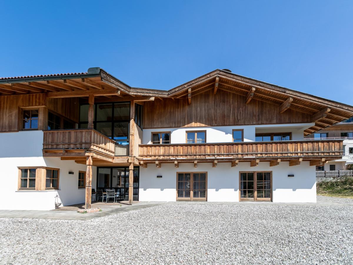 Exterior Summer