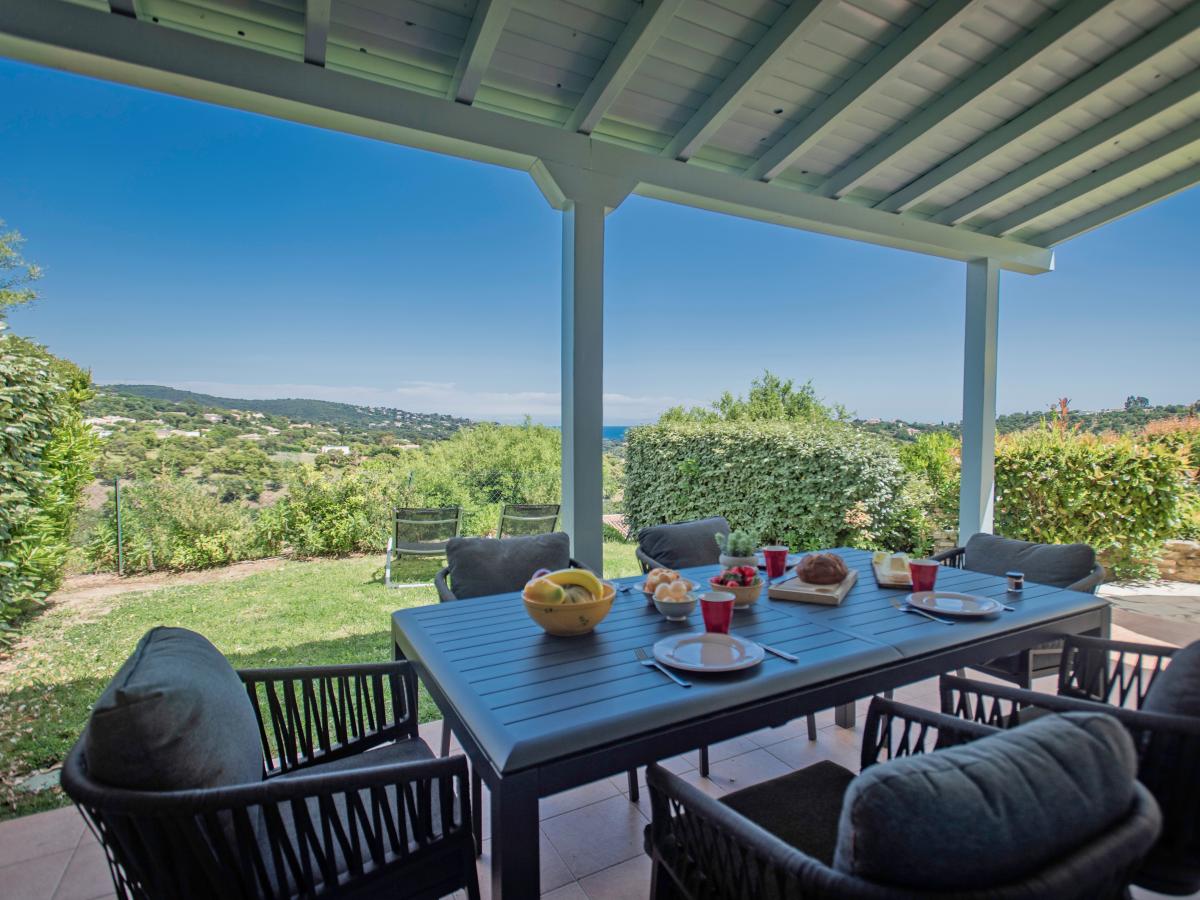 Villa photo 1