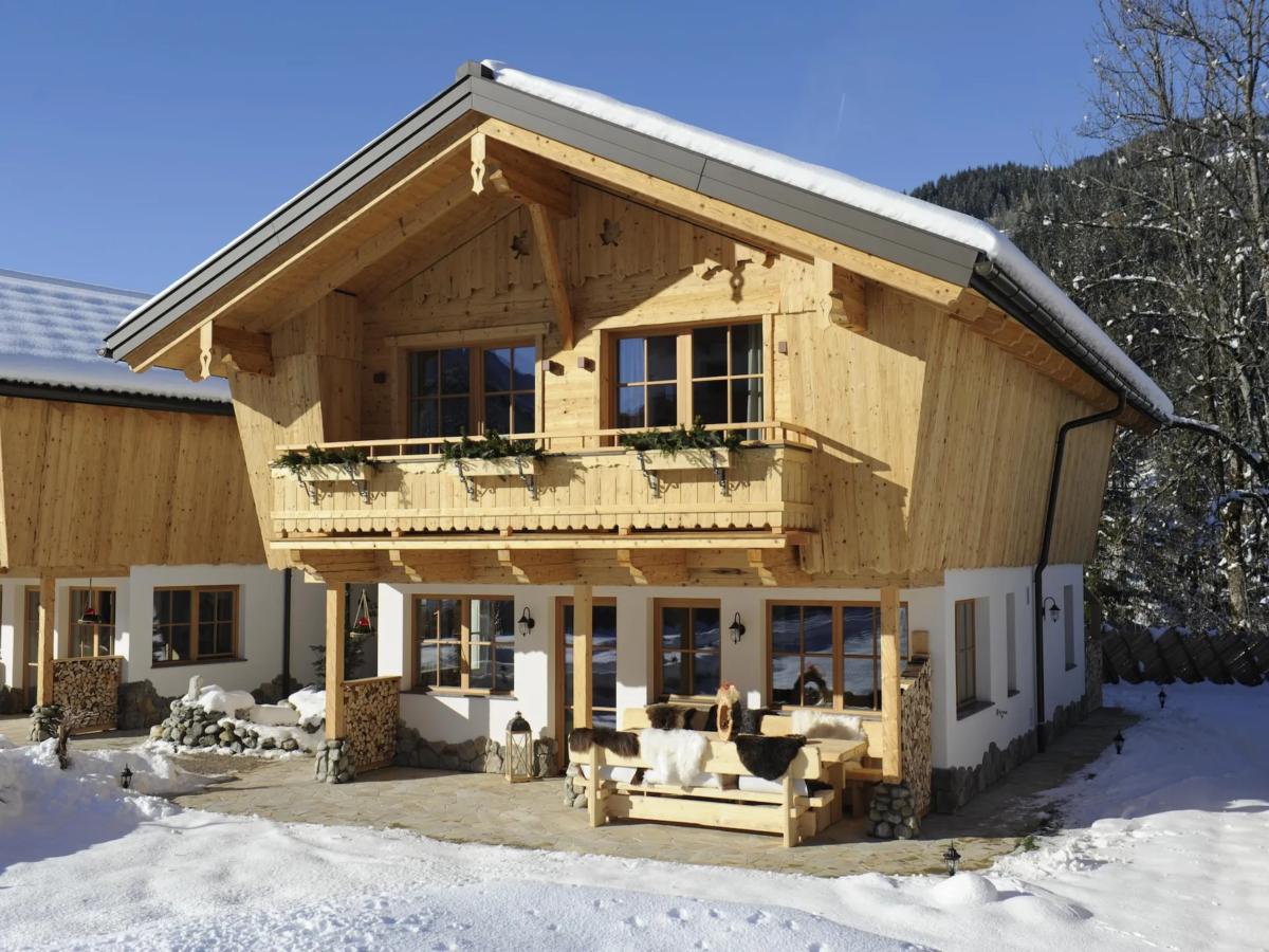 Villa photo 1