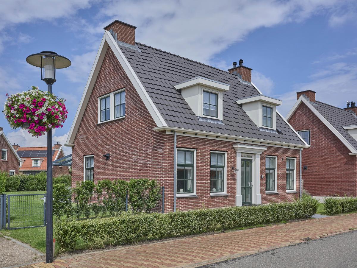 Exterior Summer