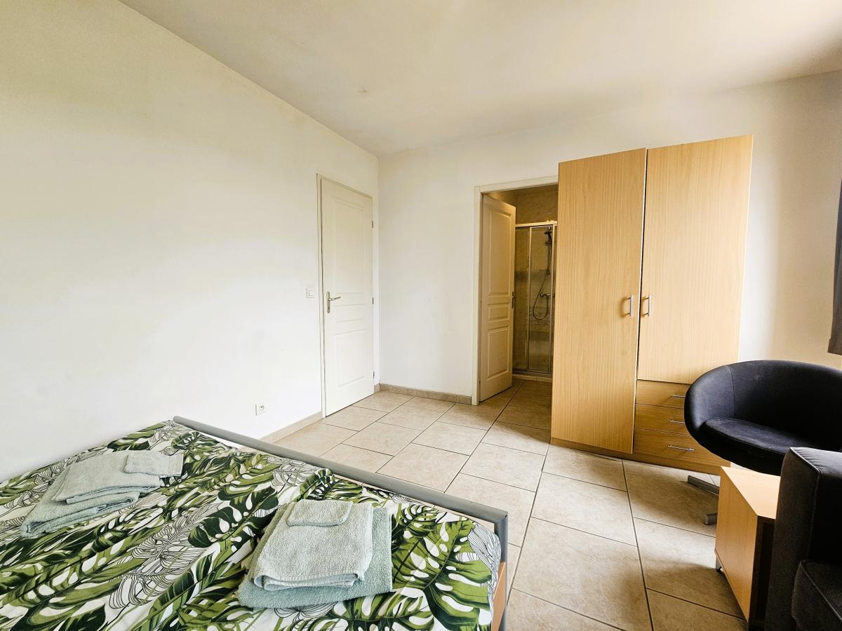 Bed Room