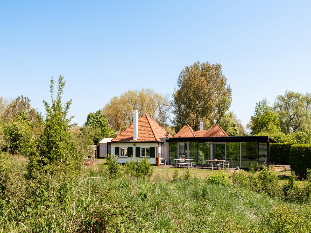 Villa photo 1