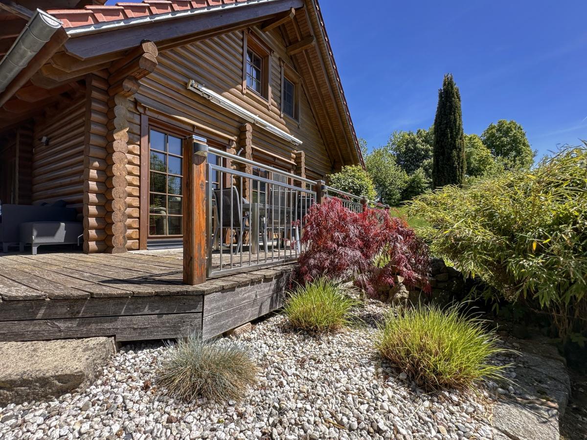 Exterior Summer