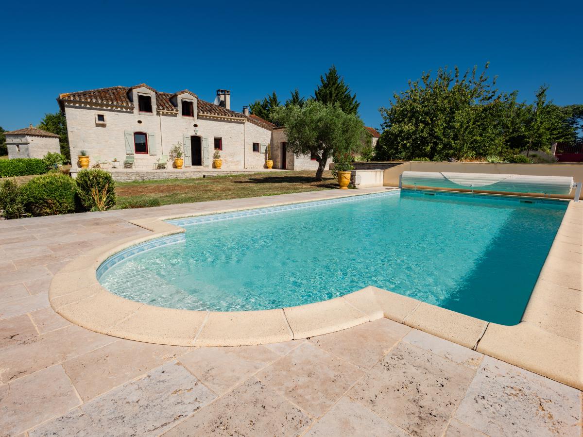 Villa photo 1