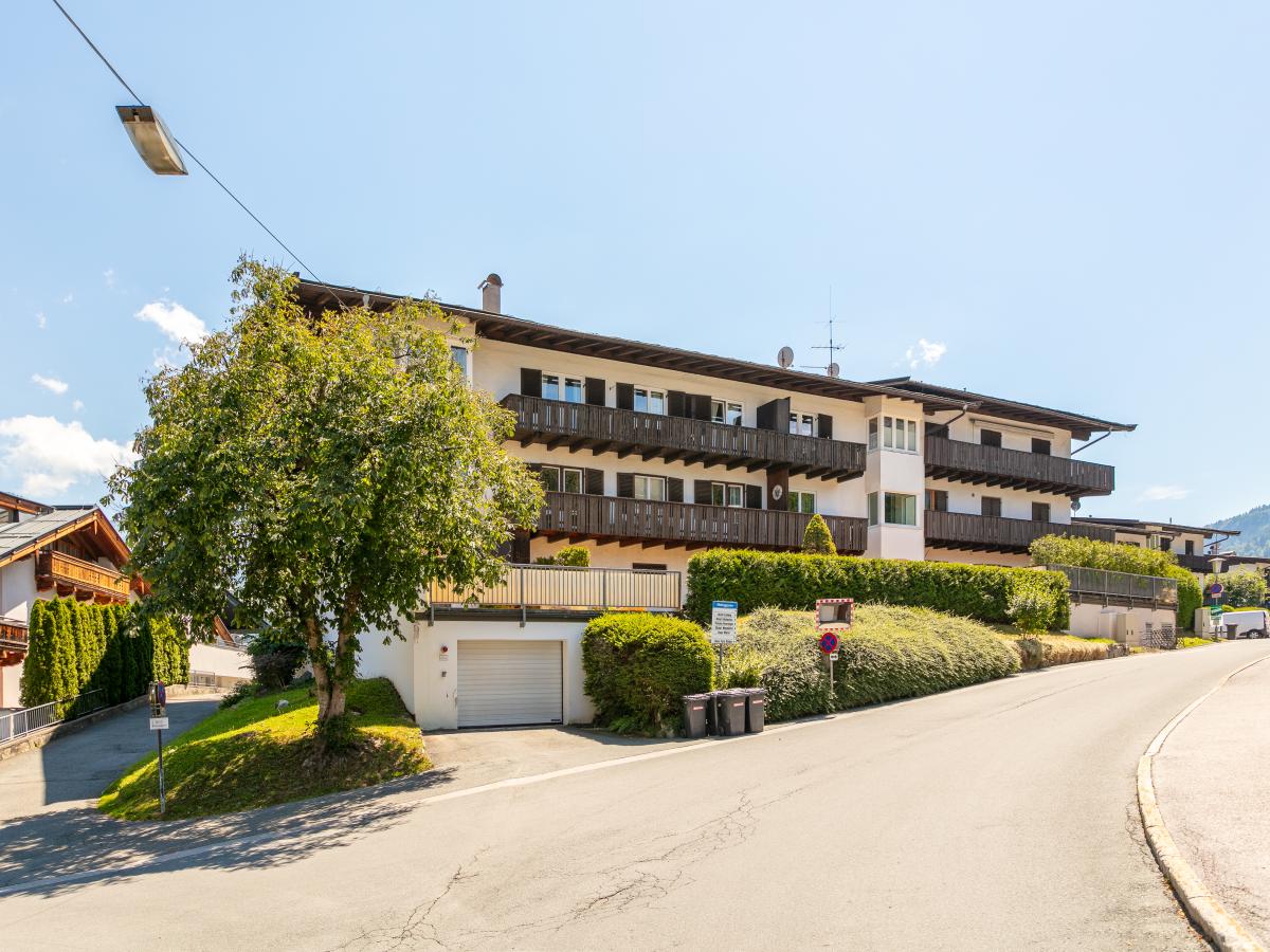 Exterior Summer