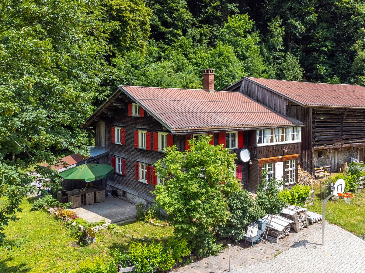 Exterior Summer