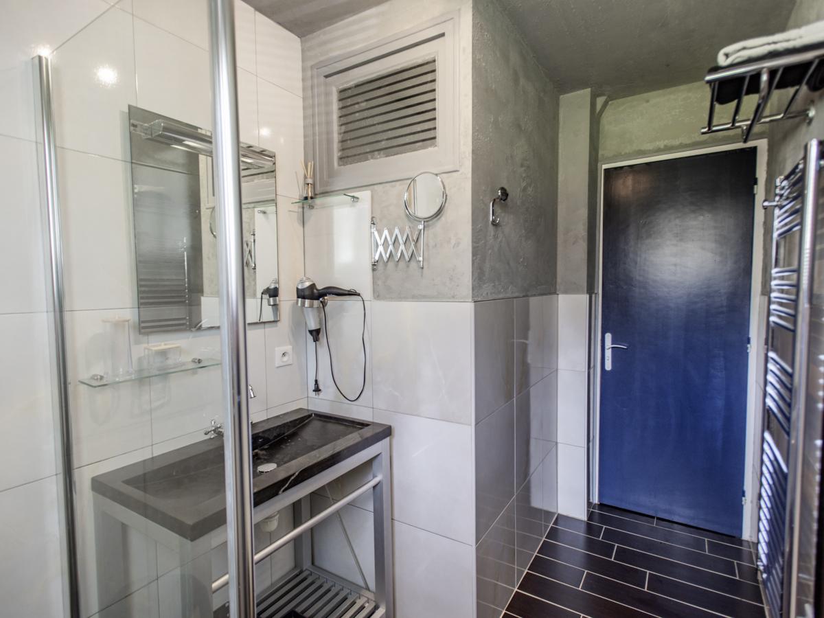Bath Room