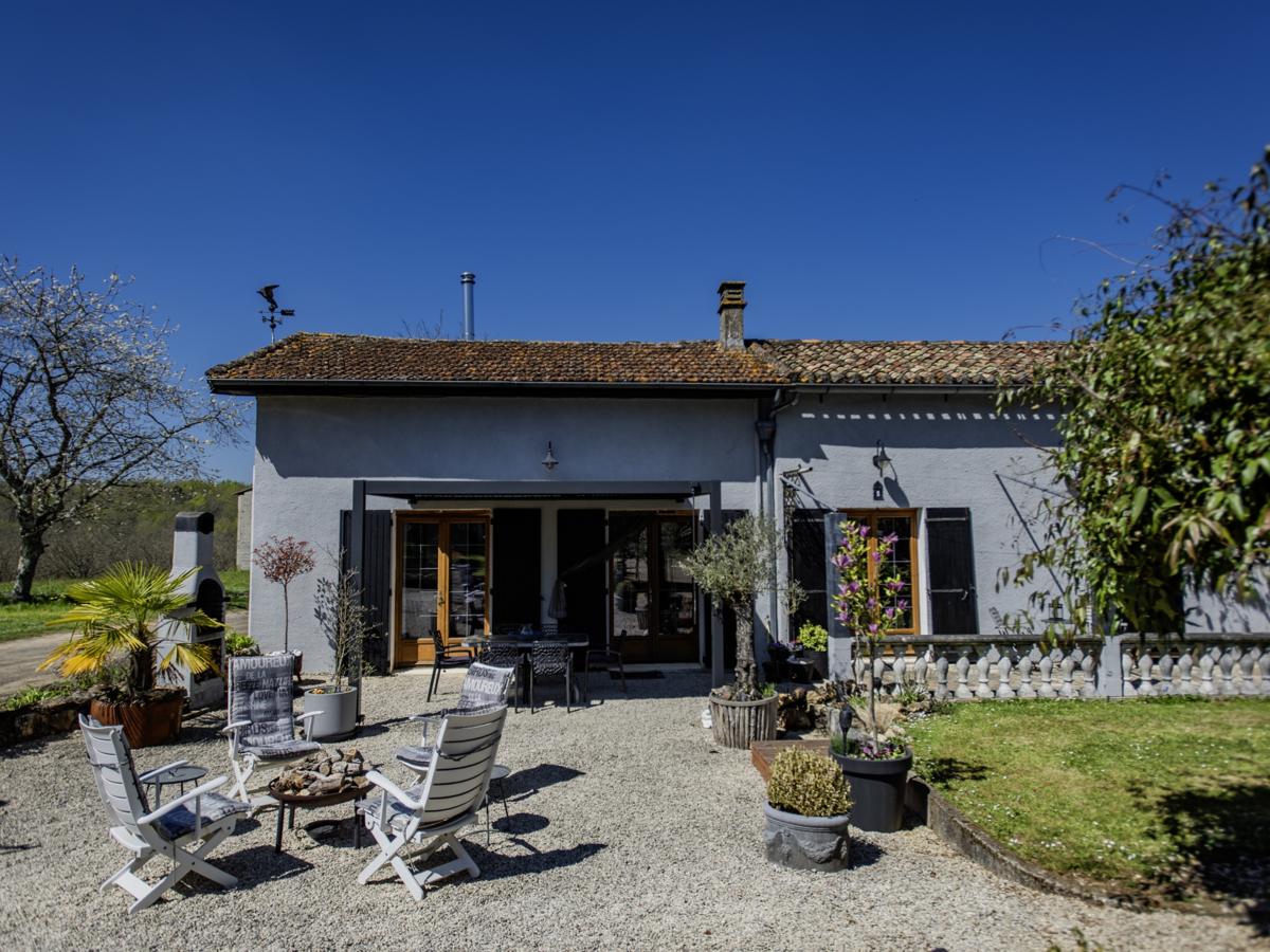 Exterior Summer