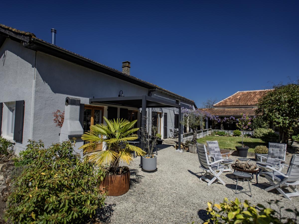 Exterior Summer