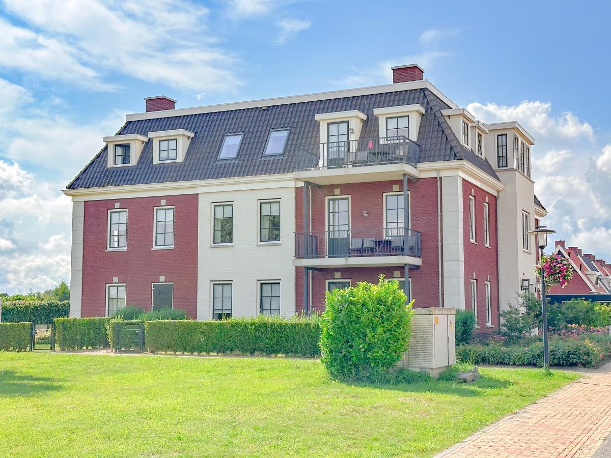 Villa photo 1