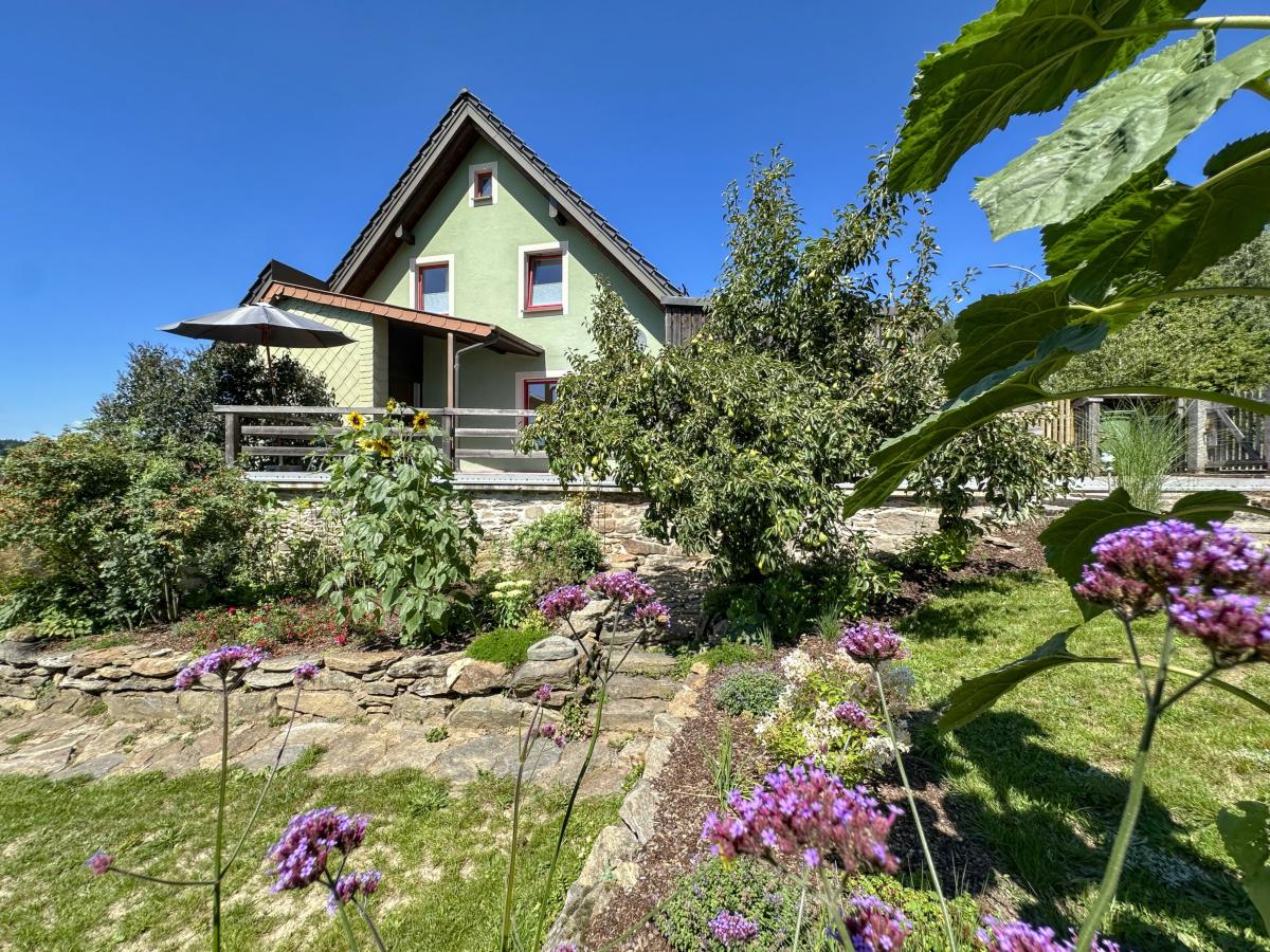 Exterior Summer