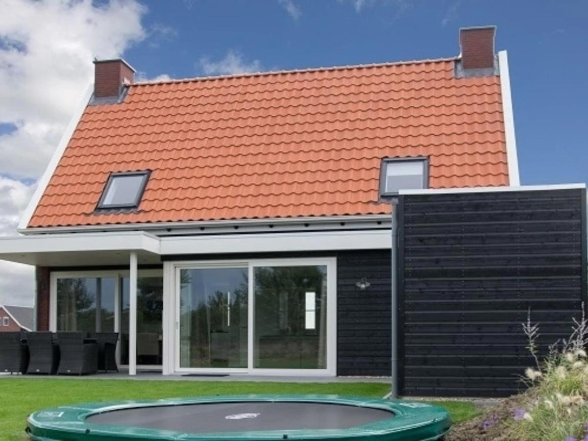 Villa photo 1