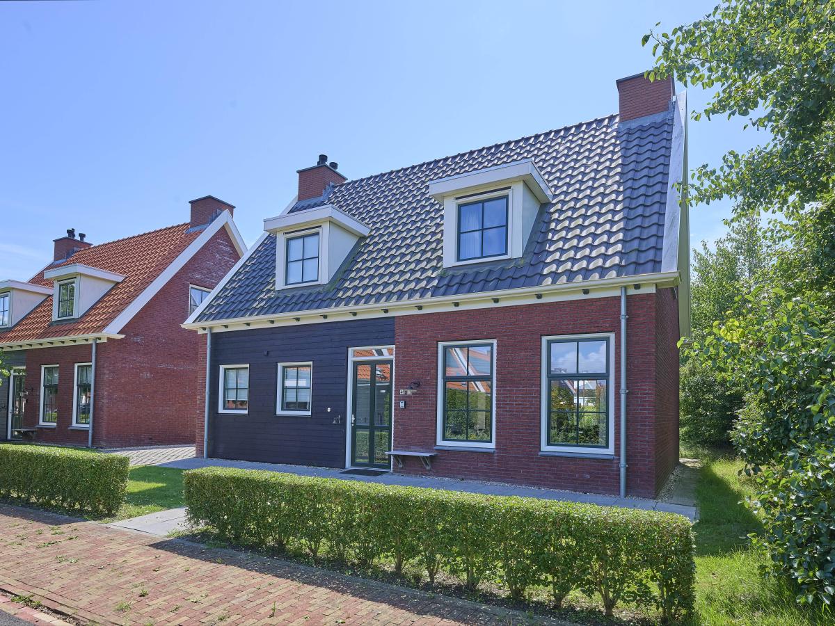 Villa photo 1
