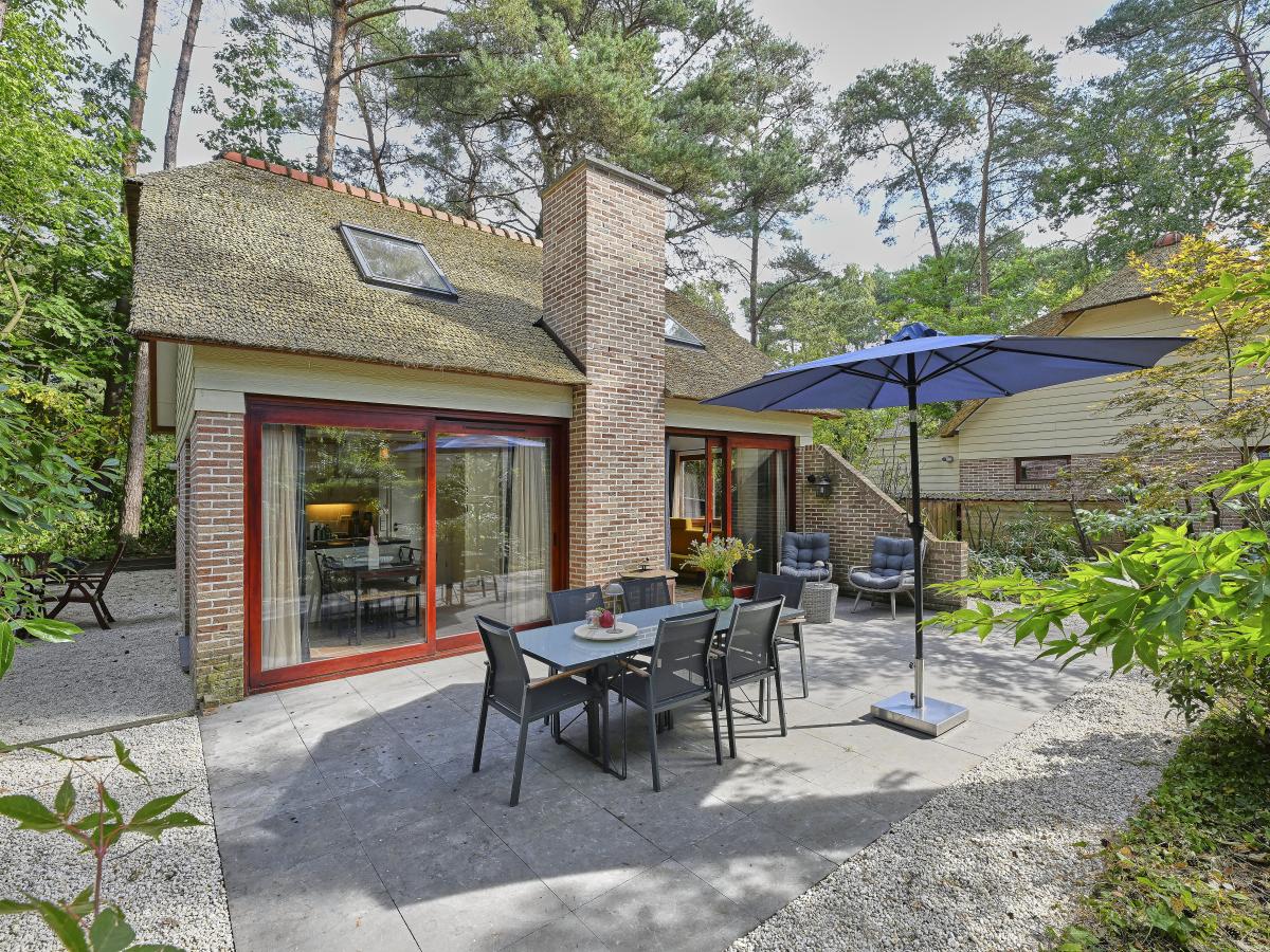 Villa photo 1