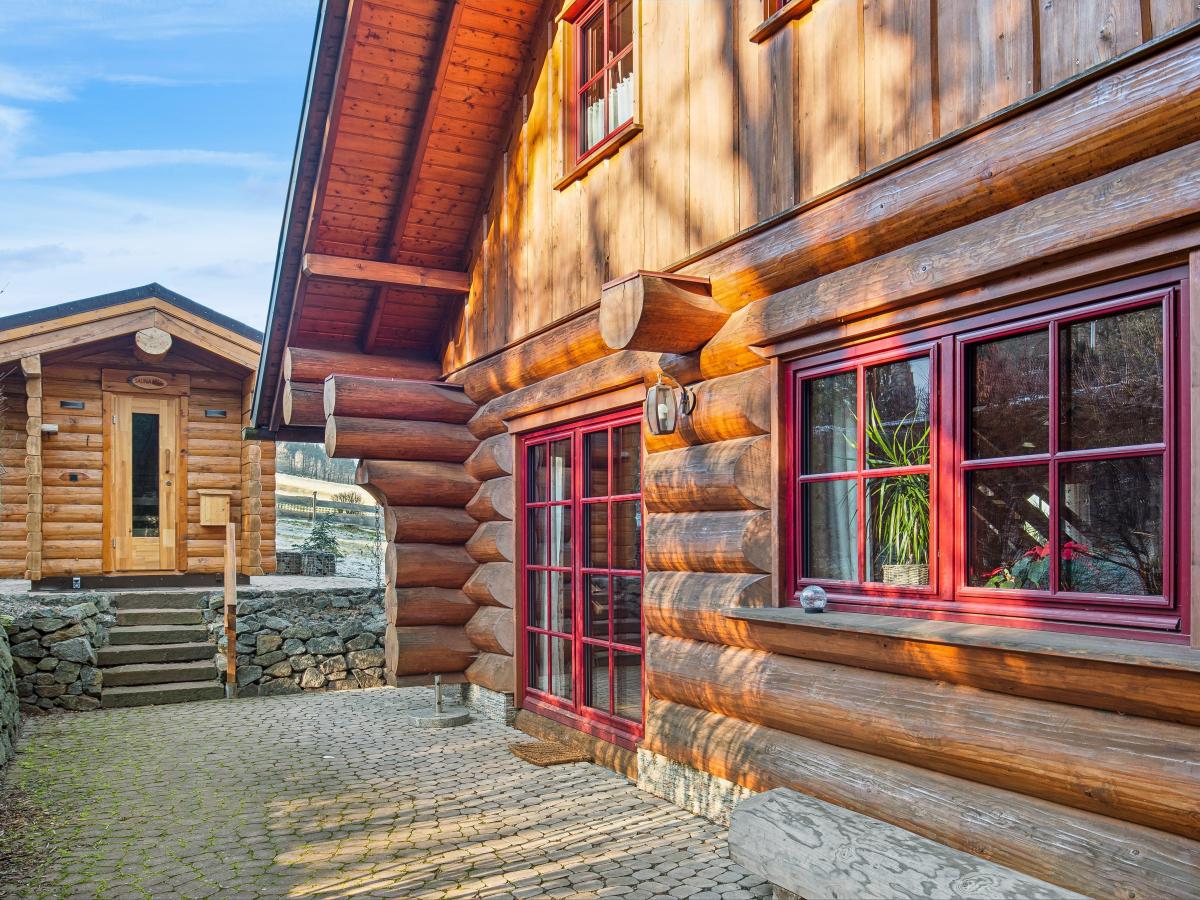 Exterior Winter