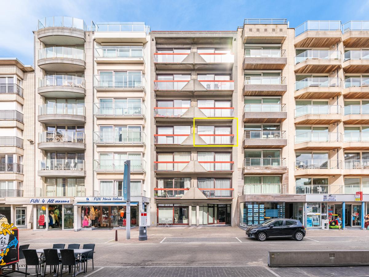 Exterior Summer