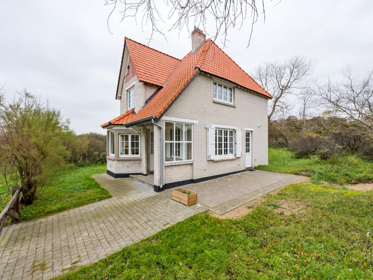 Villa photo 1