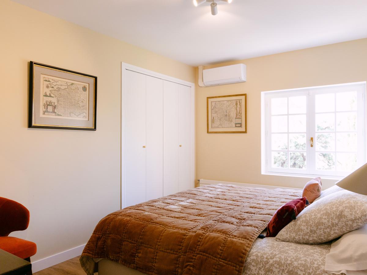 Bed Room