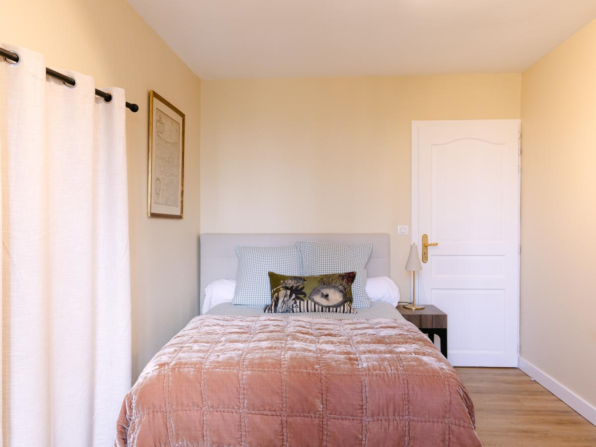 Bed Room