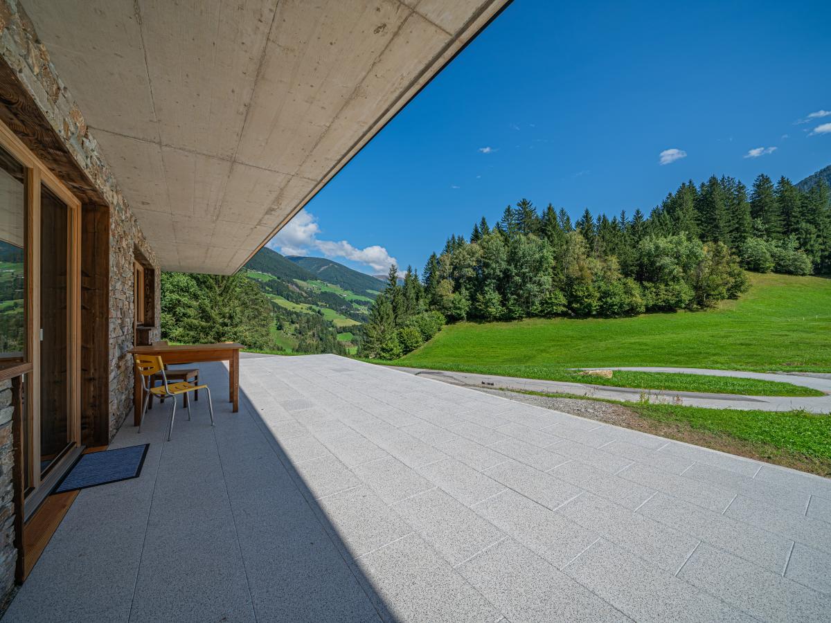 Villa photo 1