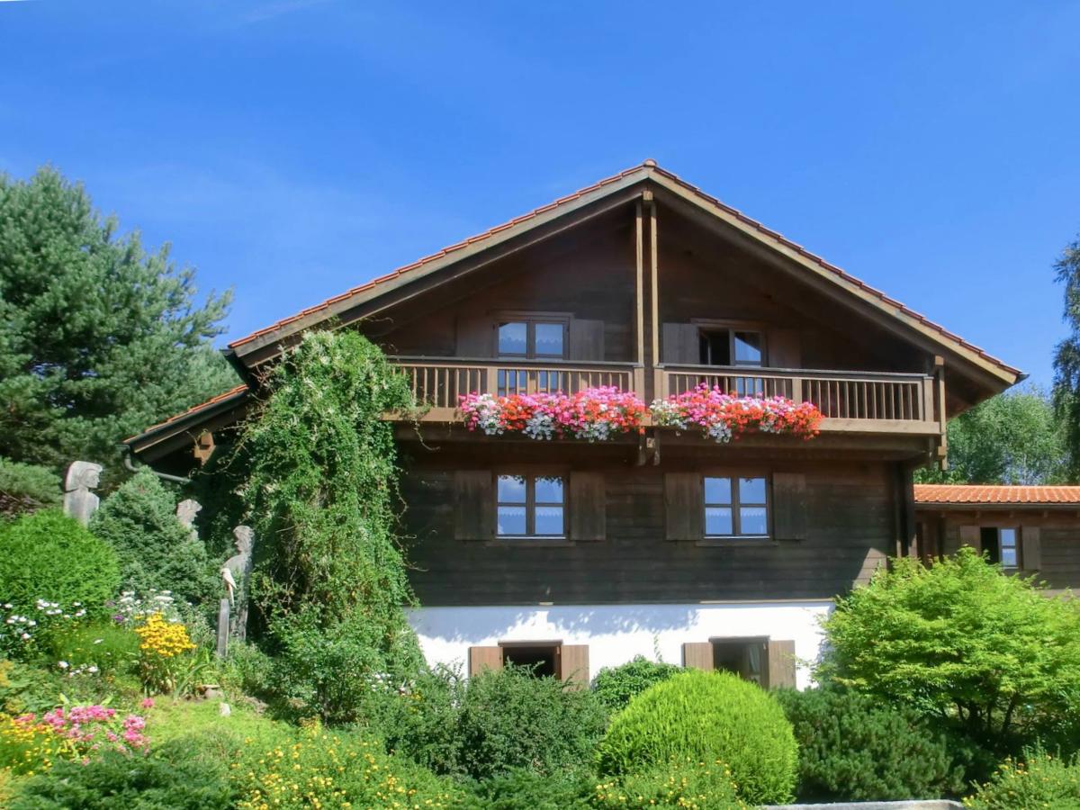 Villa photo 1