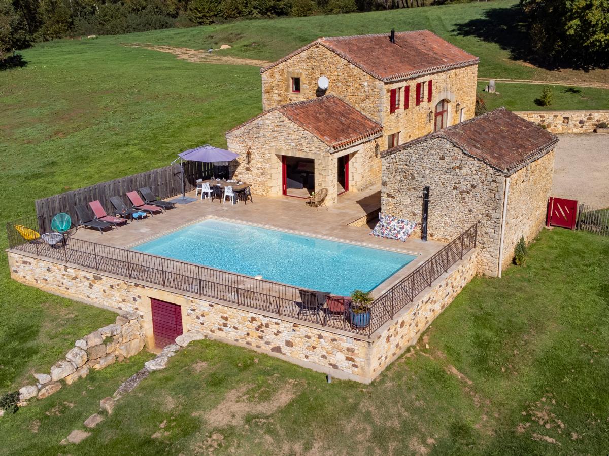 Villa photo 1