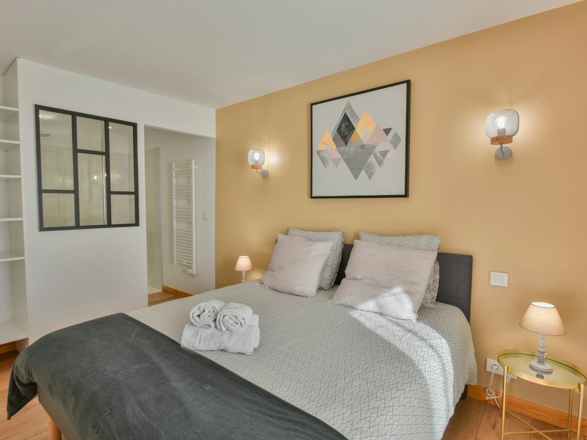 Bed Room