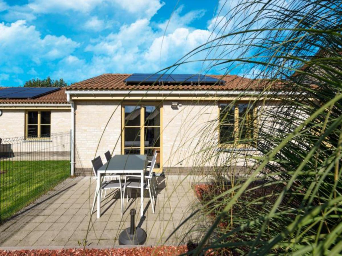 Villa photo 1