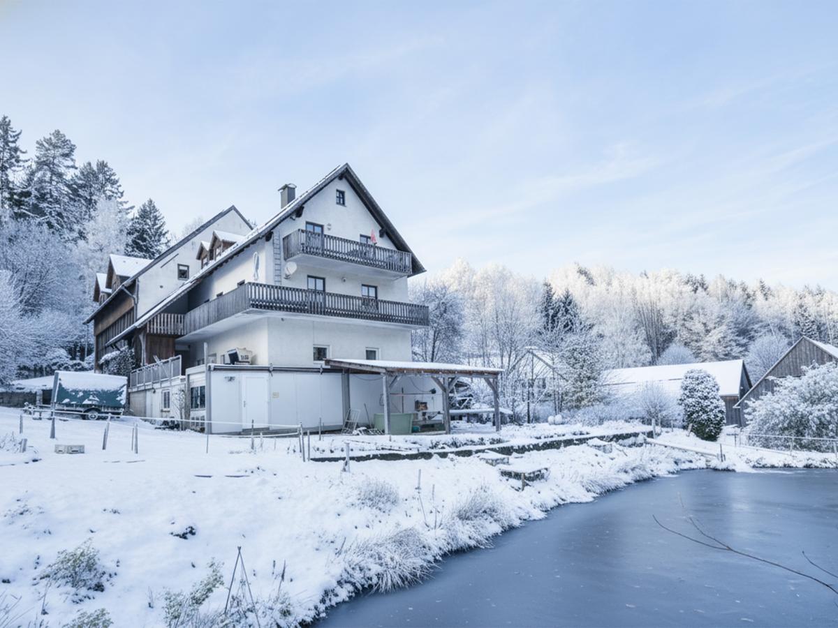 Exterior Summer