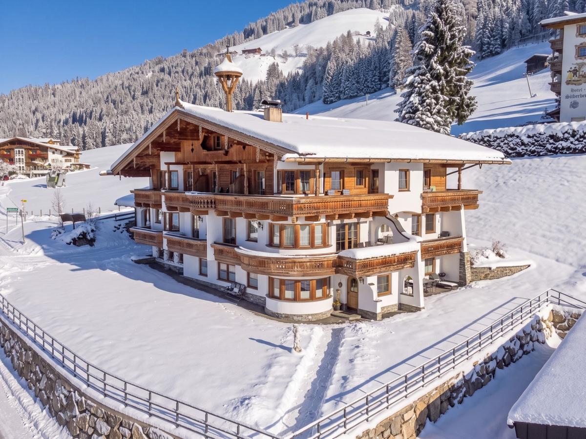Villa photo 1