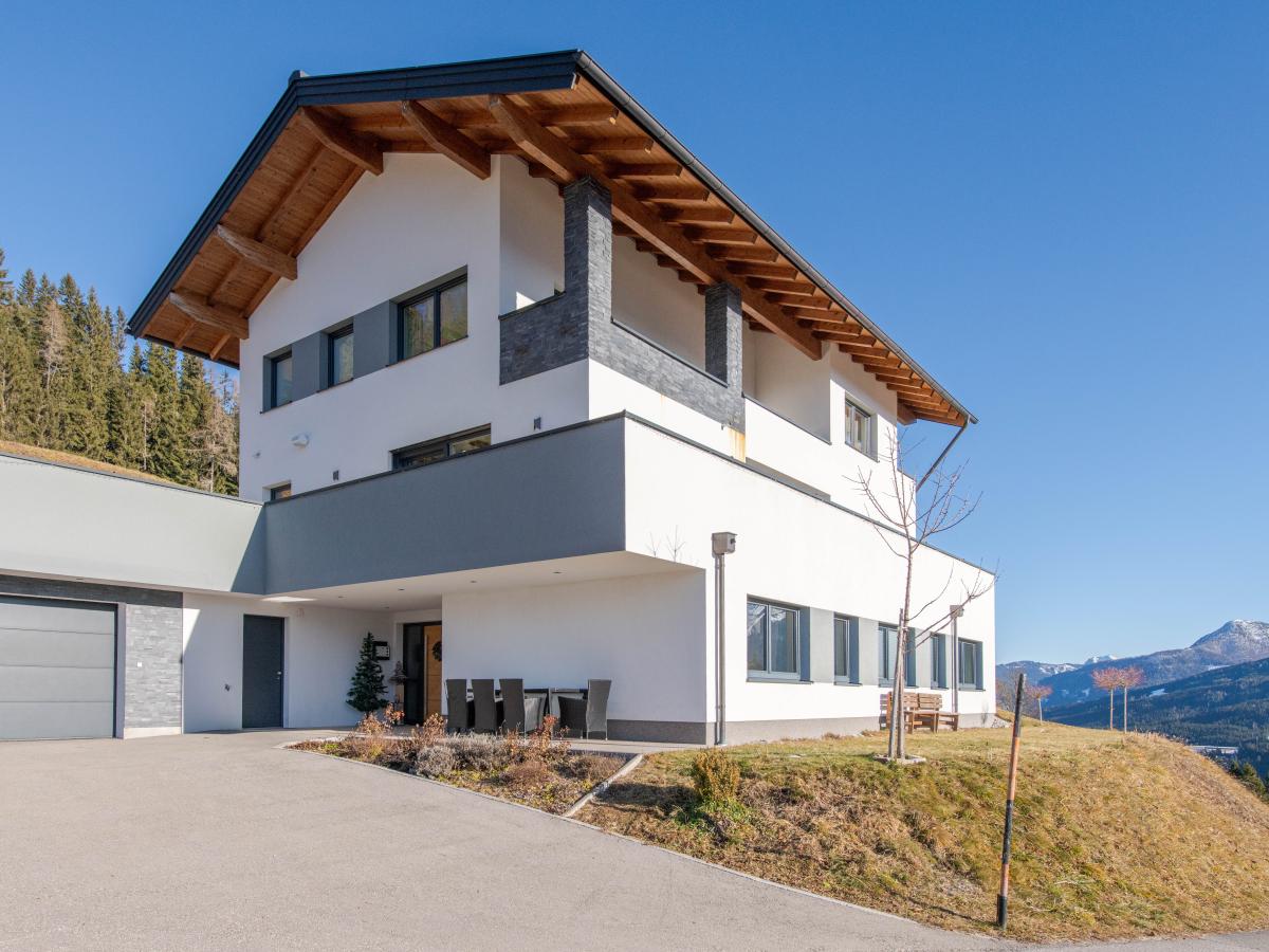 Villa photo 1