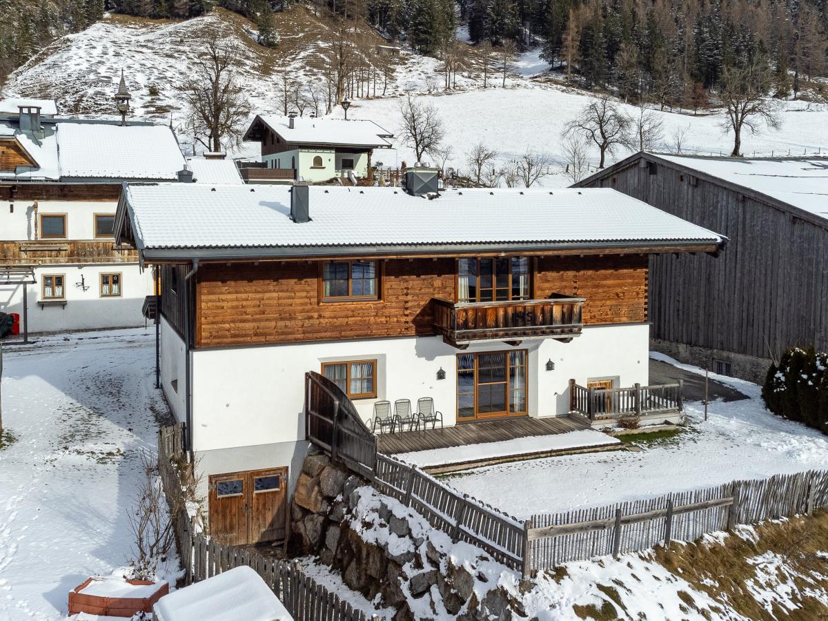 Villa photo 1