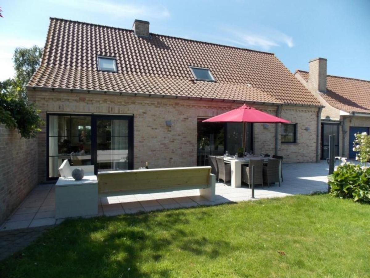 Villa photo 1