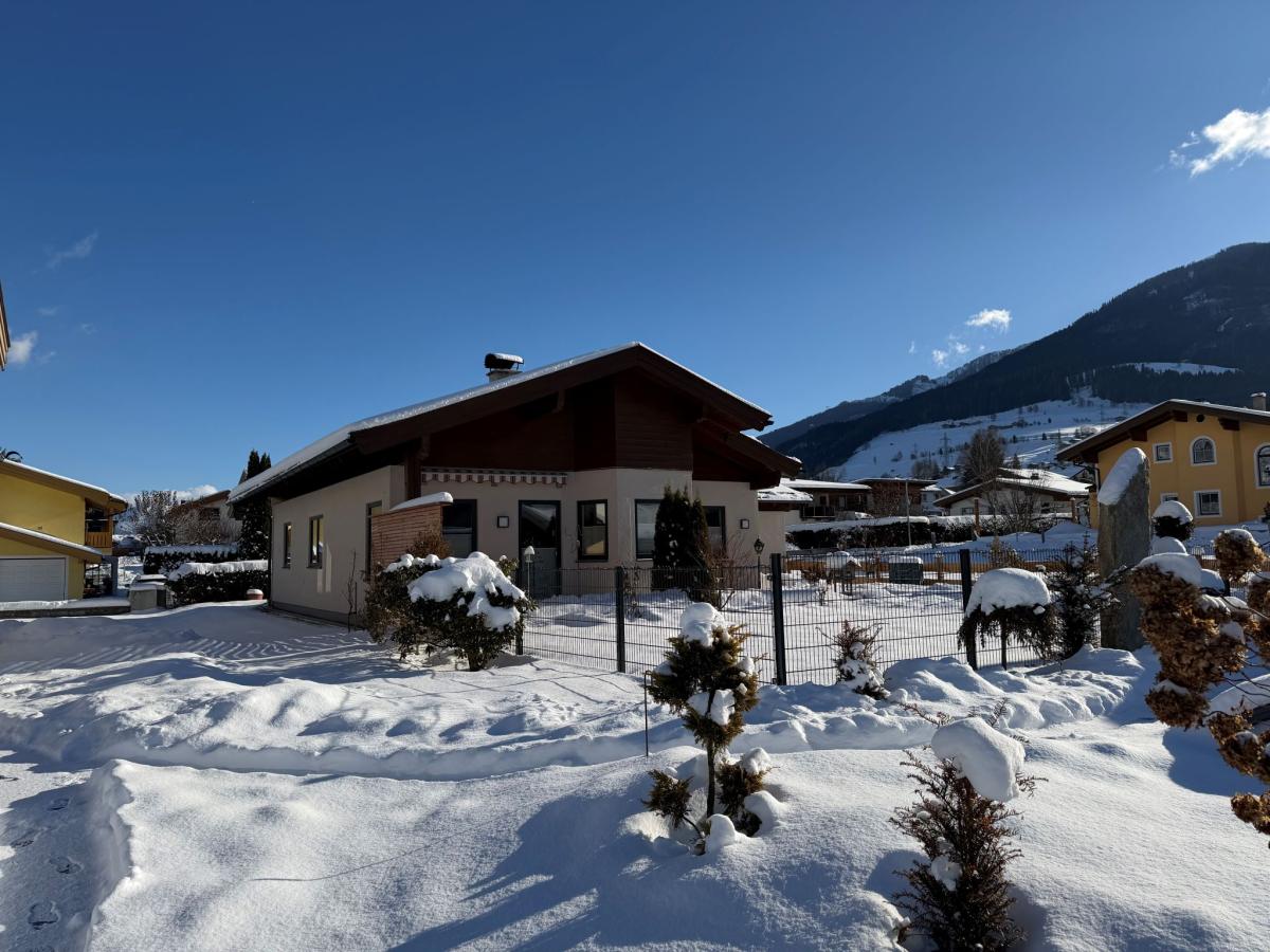 Villa photo 1