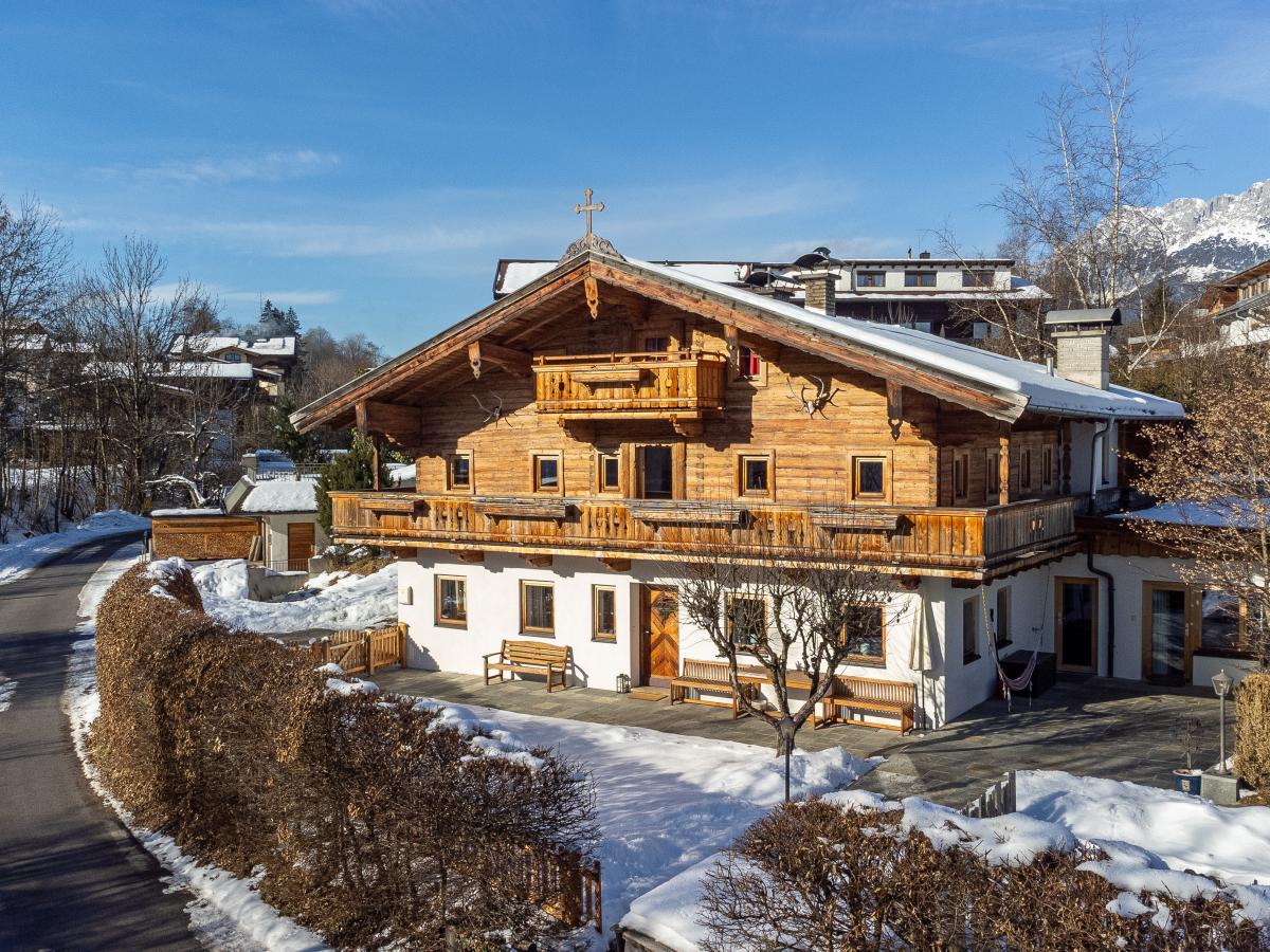 Villa photo 1
