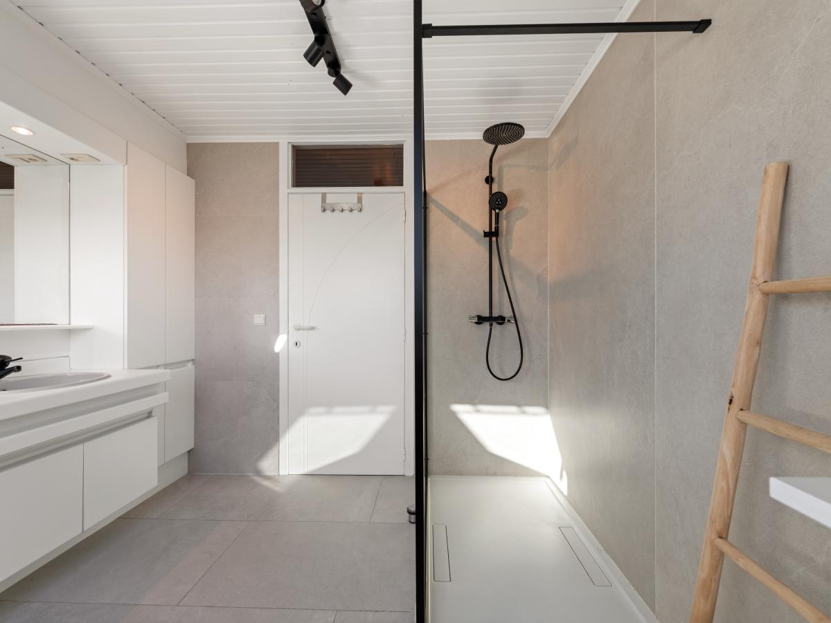 Bath Room