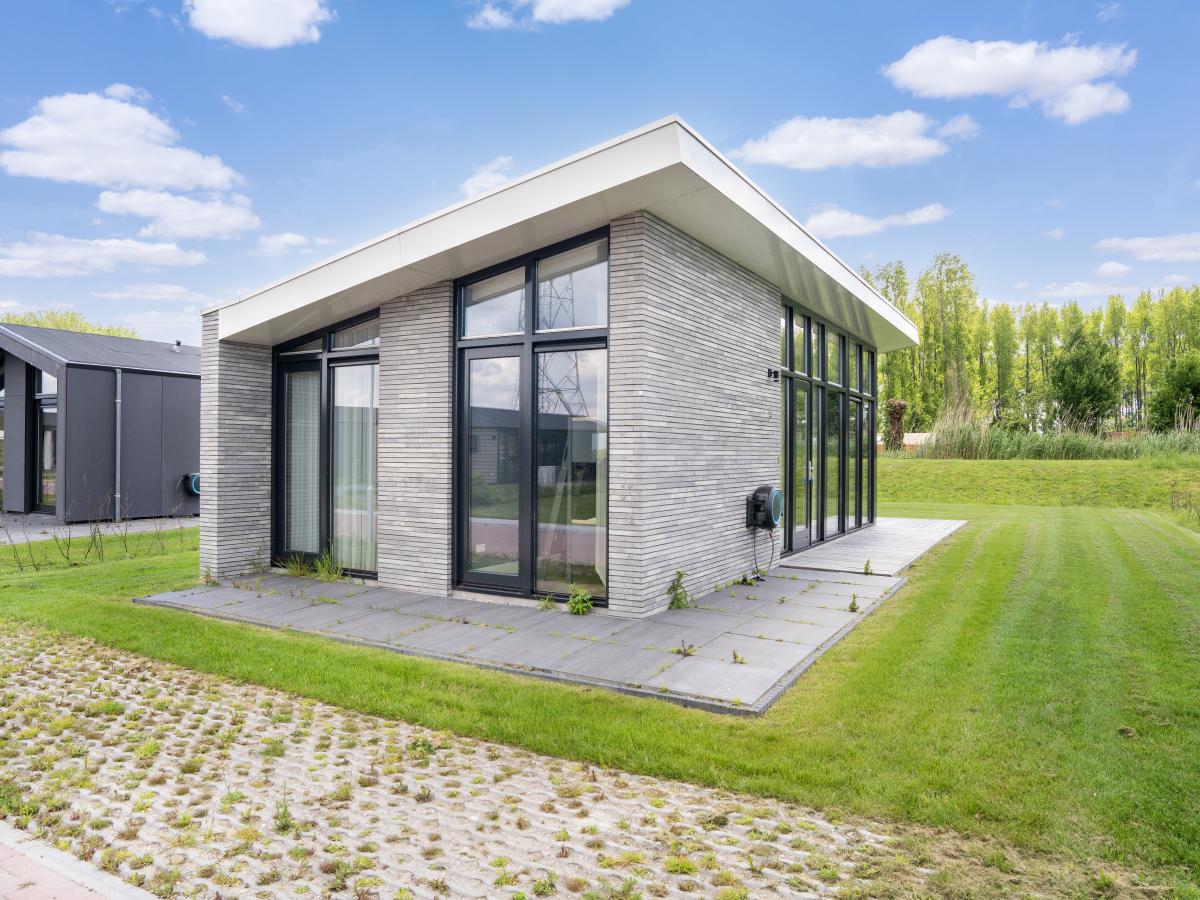 Villa photo 1