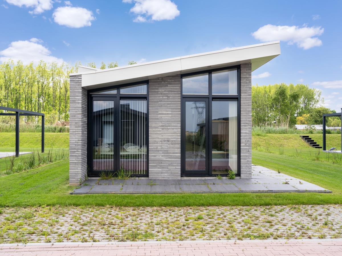 Exterior Summer