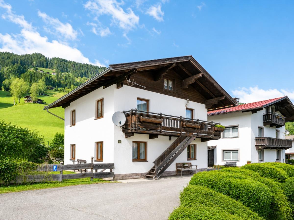Villa photo 1