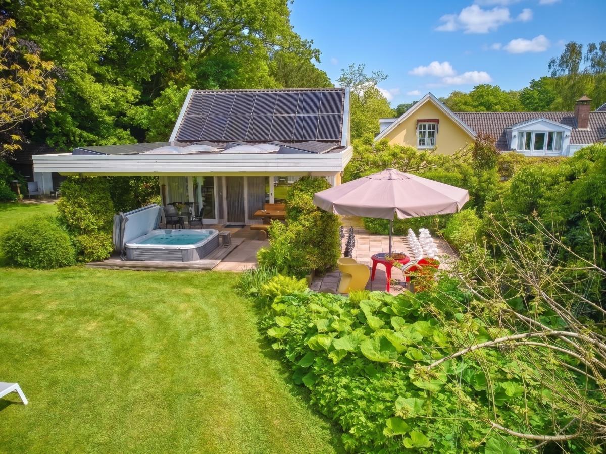Villa photo 1